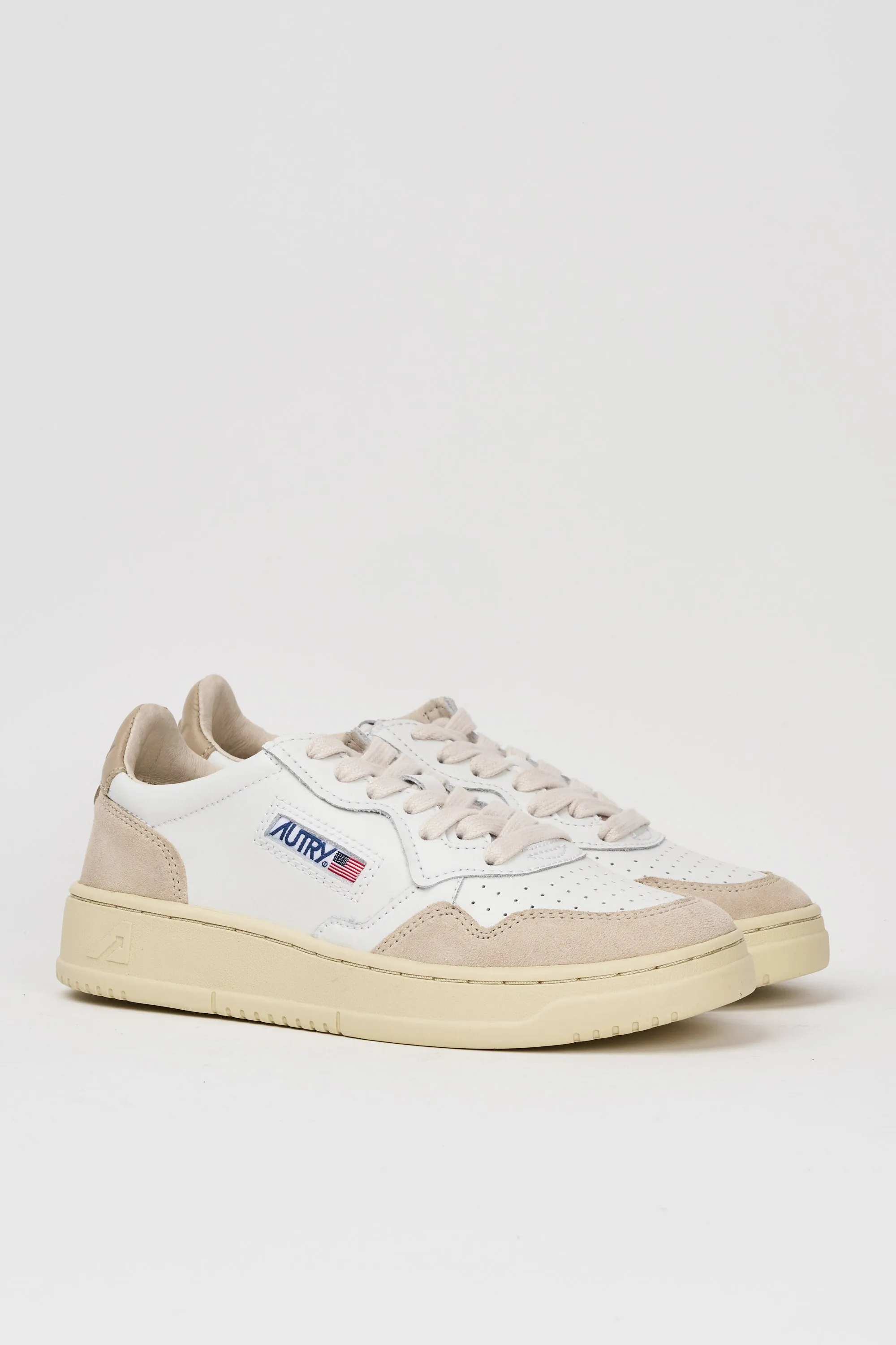 Autry Sneackers Medalist Low Pelle 4043