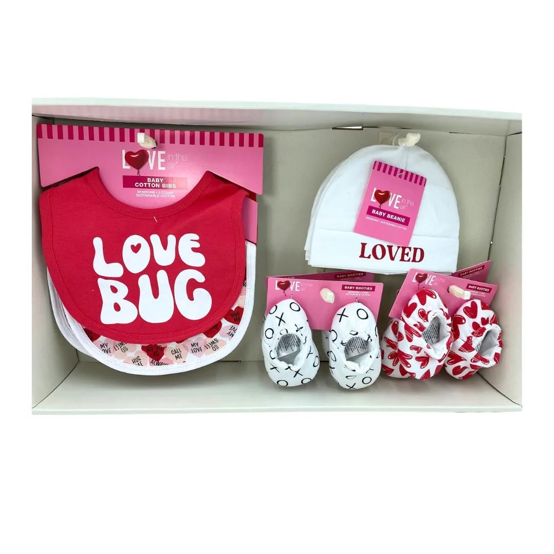 Baby Gift Set for Newborns, Love is in the Air