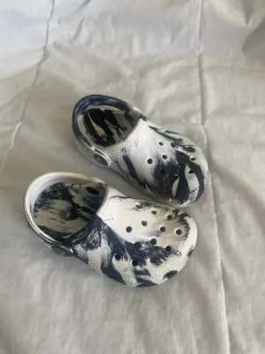 Crocs 7c, Shoes 7 (Walkers:12-24 mth)